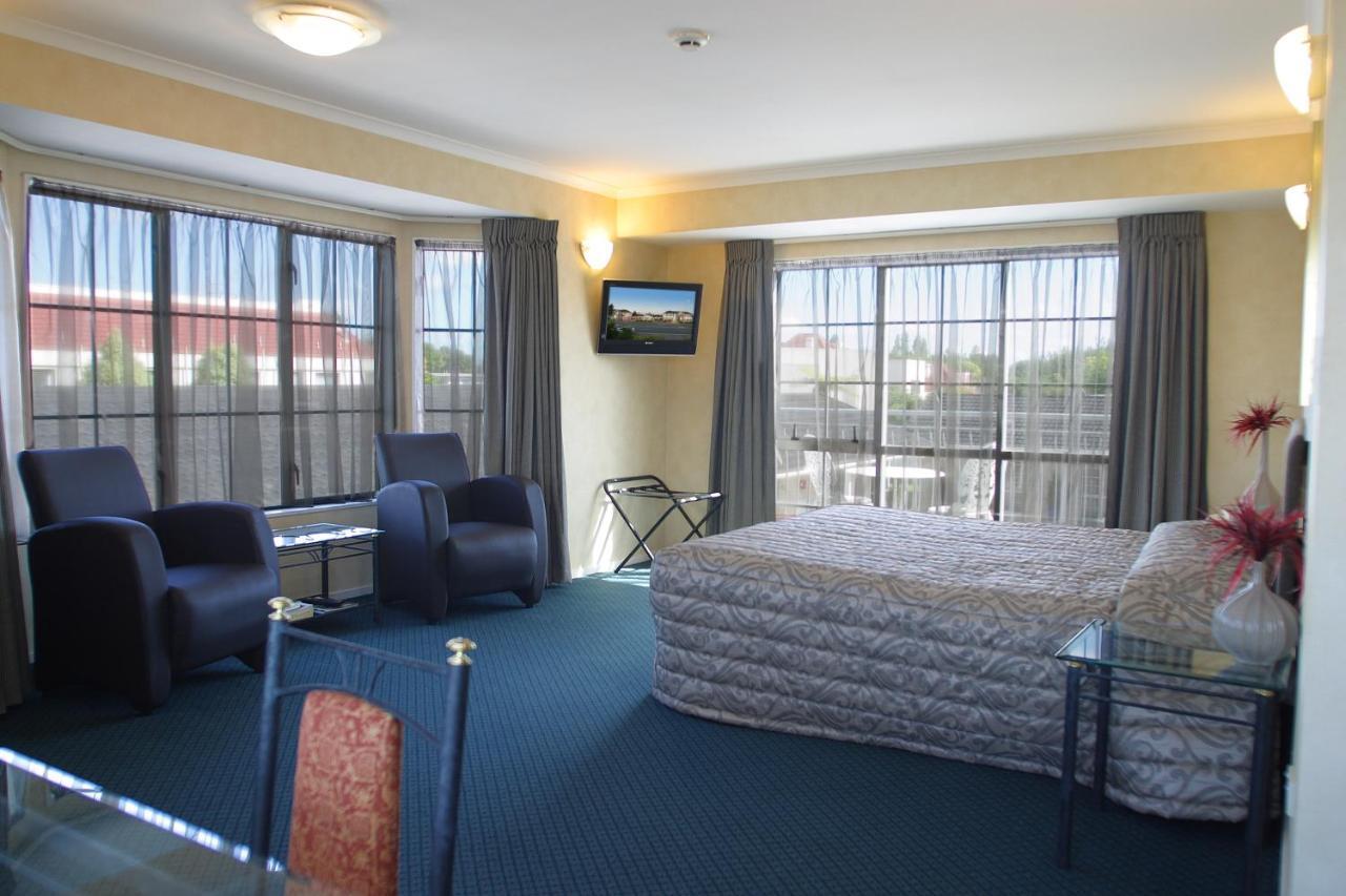 Asure Barclay Motel Hamilton Room photo